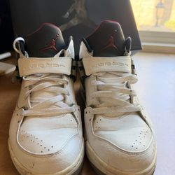 Jordan’s Flight 45 Size 10.5 (Also Offering retro 6)