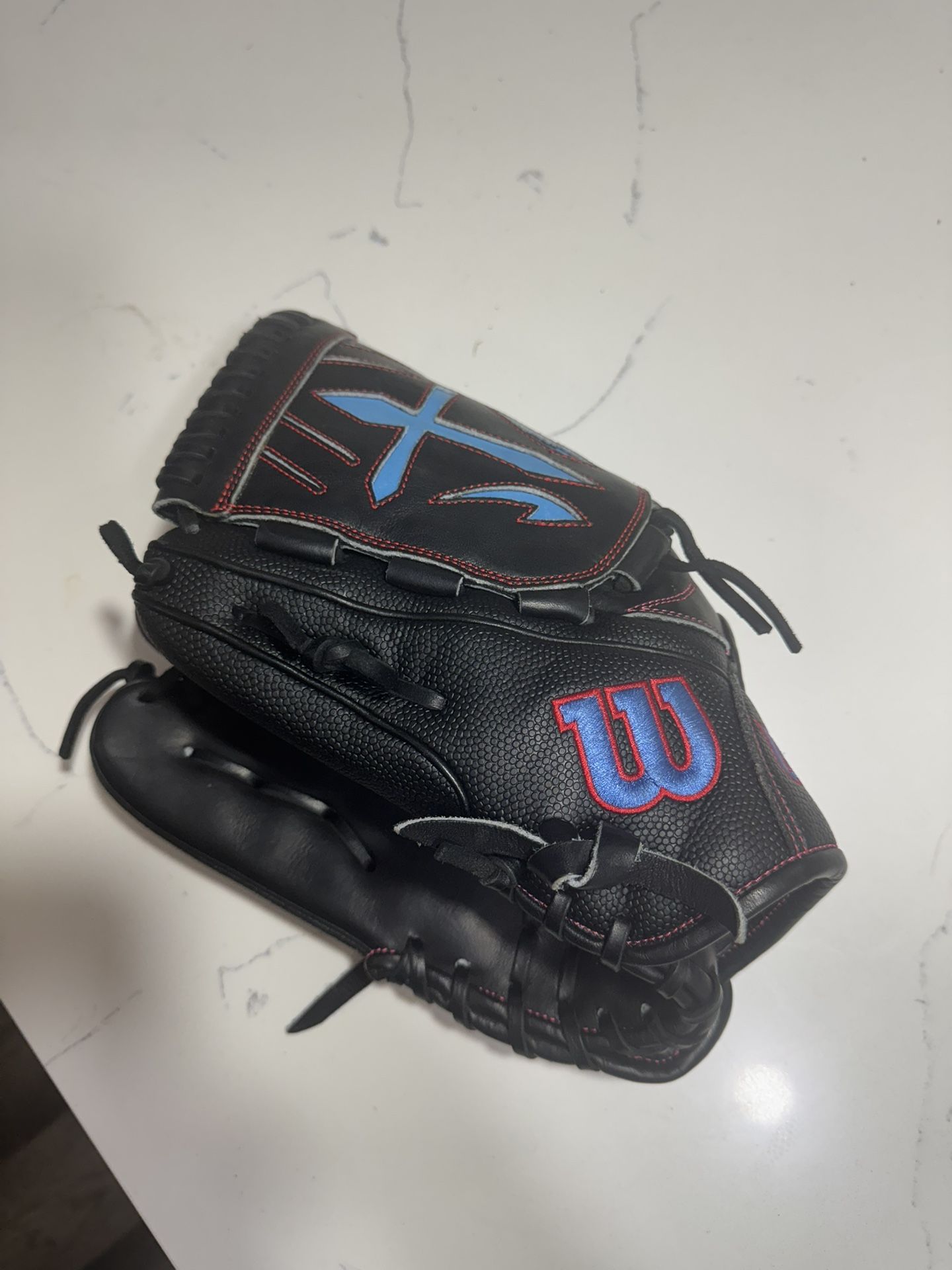 Wilson 12" B23 A2000 Series Baseball Glove 2025 (Left Hand Throw)