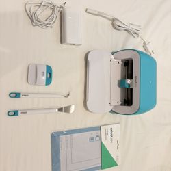 Cricut Joy™ Ultra-Compact Smart Cutting Machine