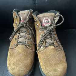 Snow boots Size 10