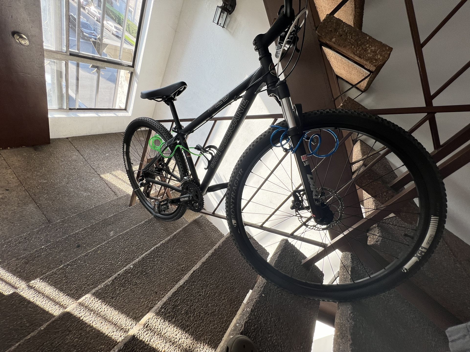 Motobecane Fantom 29 trail bike