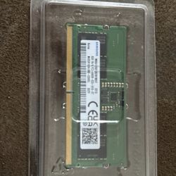 Samsung 8GB DDR5-4800 SODIMM Laptop RAM (PC5-38400)