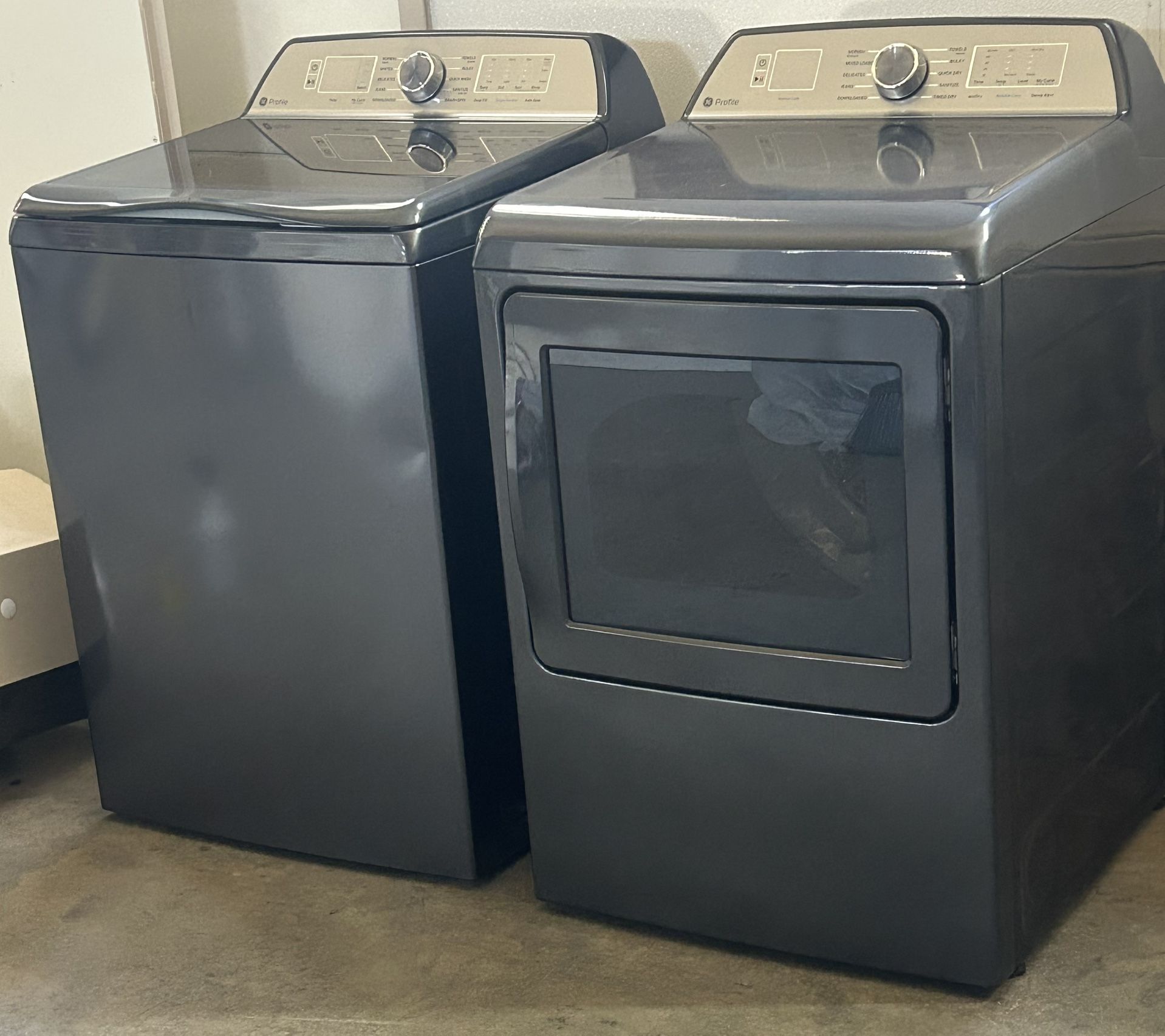 2022 GE Profile Washer & Dryer Set
