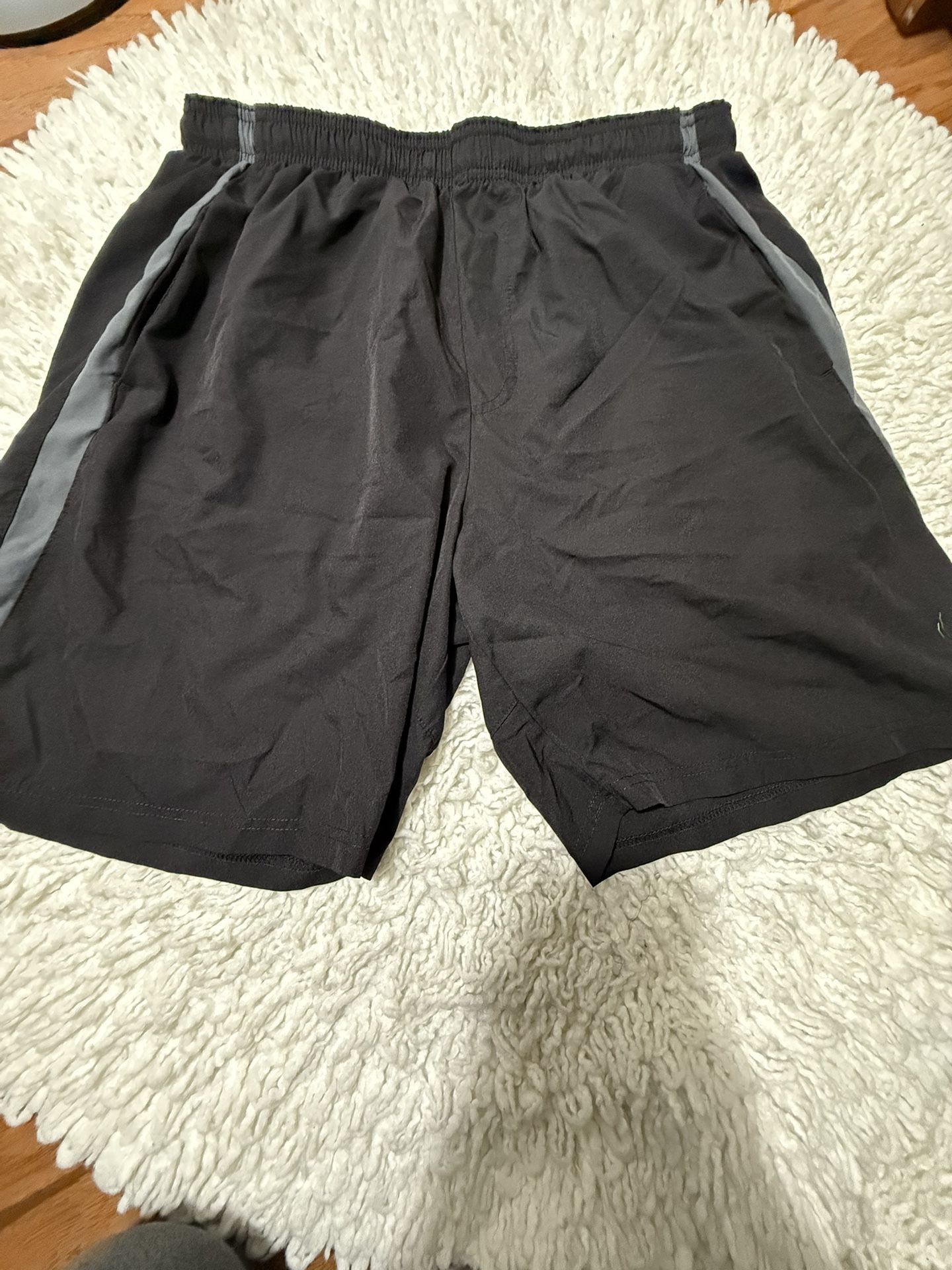 Spyder active men’s shorts Large on tag