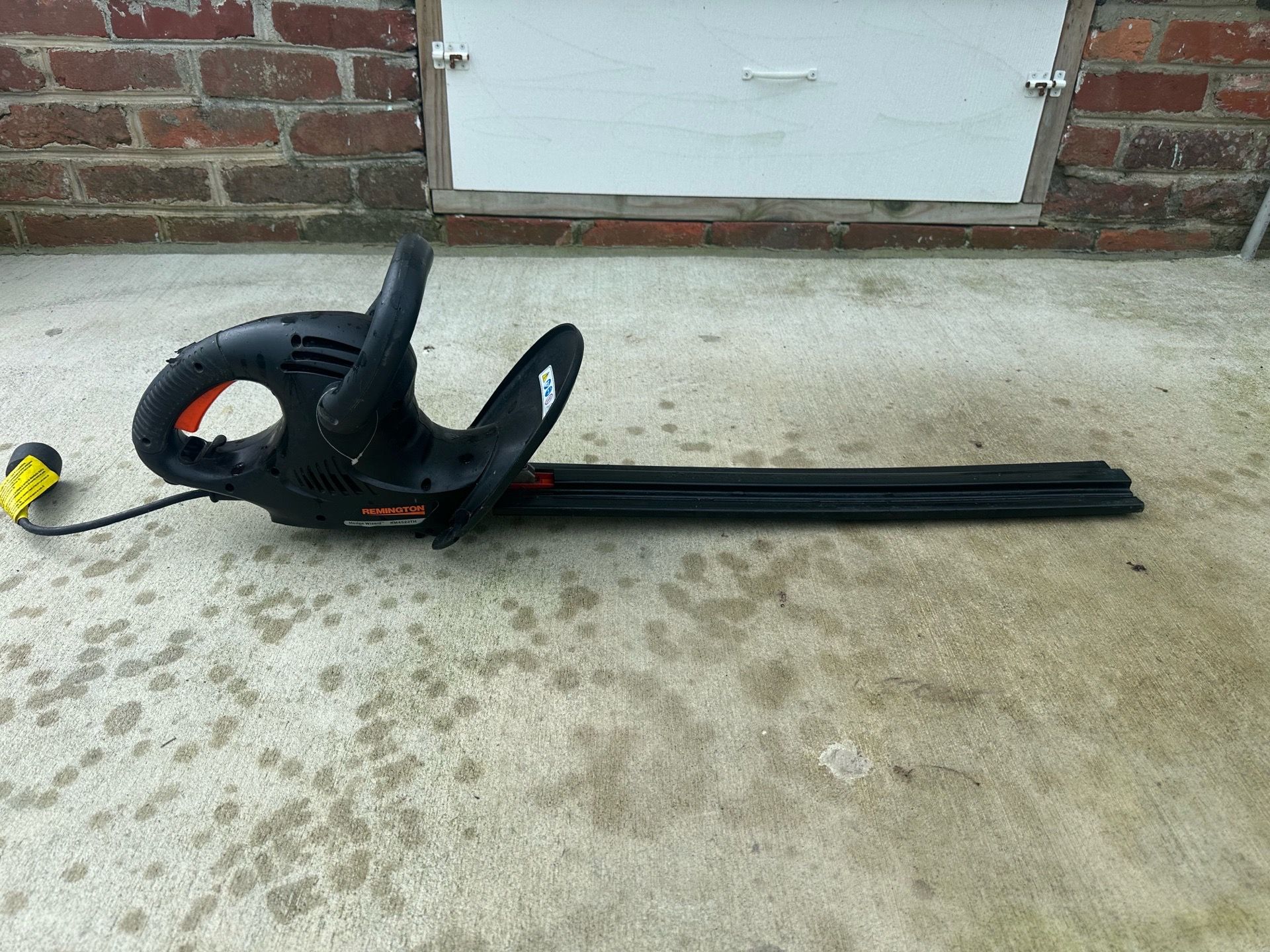 Electric Hedge Trimmer