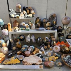 Crystals For Sale (Price Range: $1 - $60) SHIPPING IS AVAILABLE 