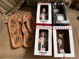Spurs bobble head figures & Spurs sandals