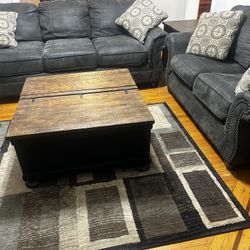 GORGEOUS LOVING ROOM FULL SET!