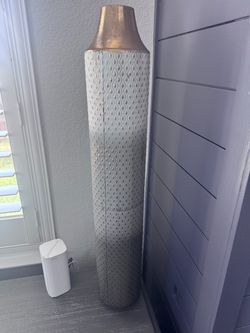 Pair of 2 big metal vases 3 feet tall