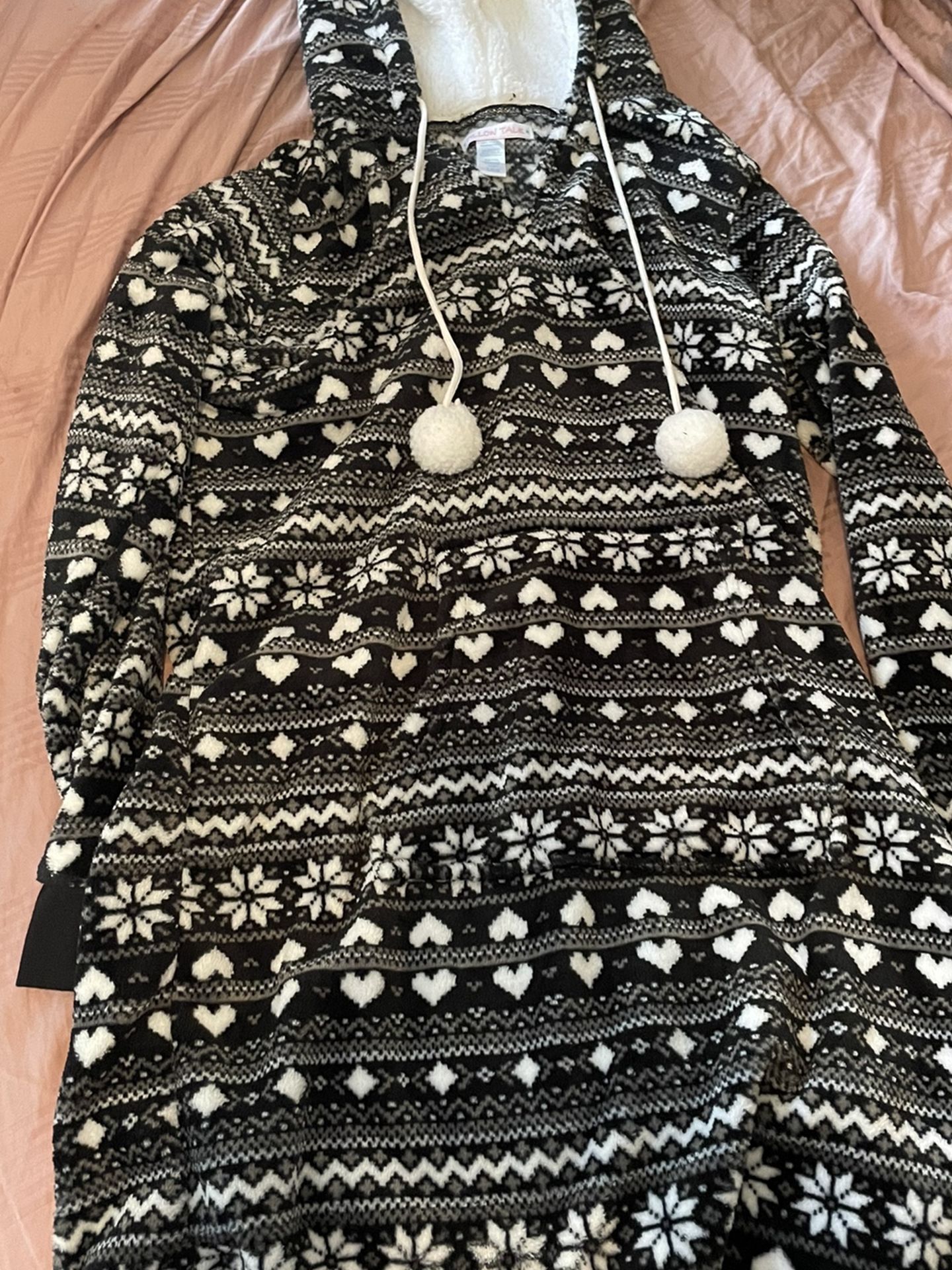 Pullover Robe Size Large
