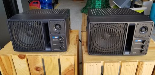 Anchor Audio AN-1000X Magnetically Shielded  Speaker Pair  AC Powered  Monitors  with a  variety  of Input and  Output  options.