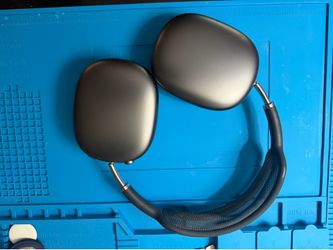 Apple AirPods Max