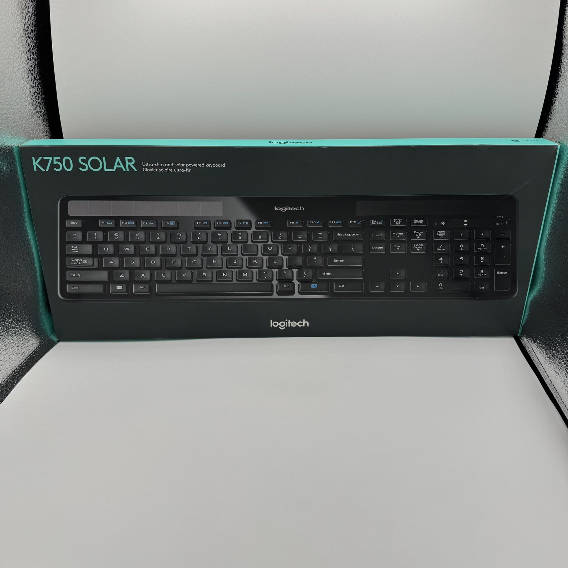 Logitech K(contact info removed)12 Solar Wireless Keyboard~Black~Ultra Slim~New/Sealed