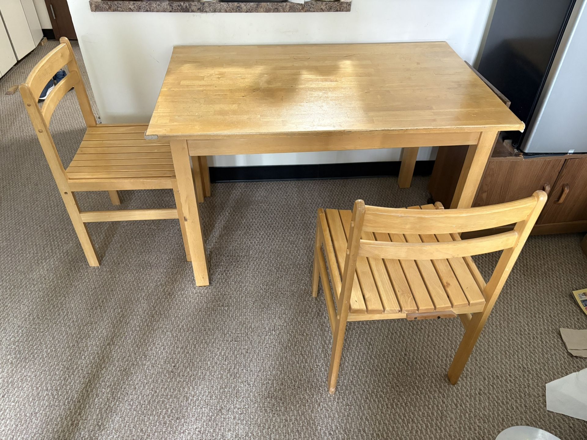 Kitchen Table With 2 Chairs