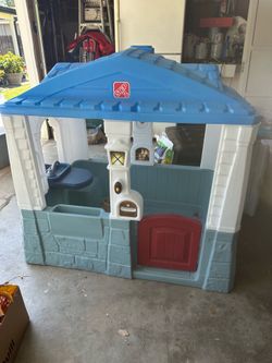 Step 2 play house