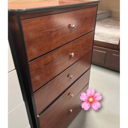 5 Drawer Dresser