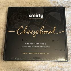 Smirly Bamboo Charcuterie/Cheeseboard Set – NEW, sealed
