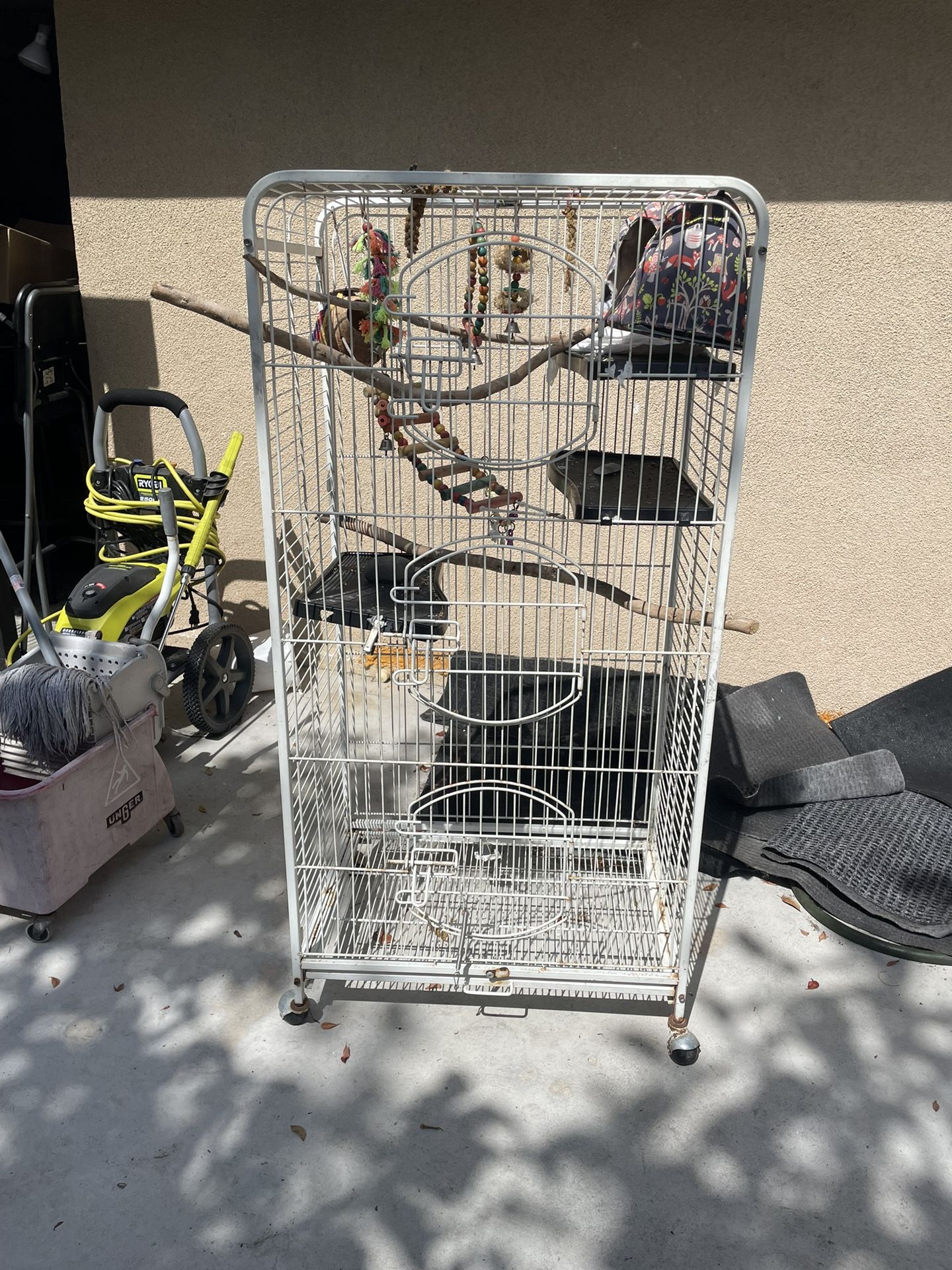 Big Bird Rolling Cage