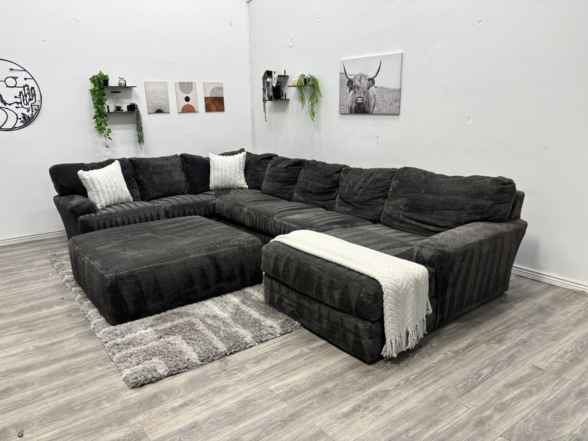 Mammoth Sectional Couch - Free Delivery