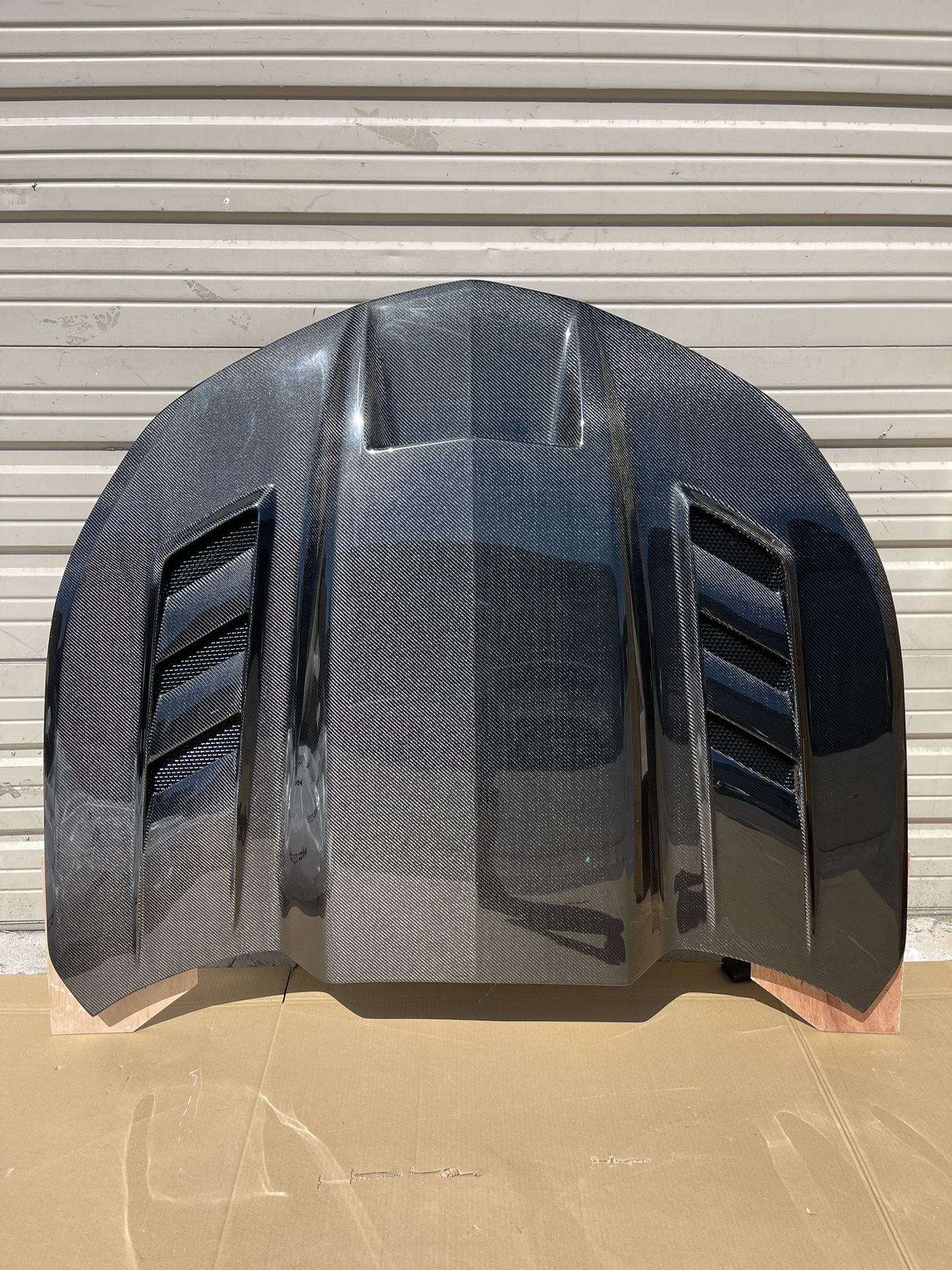 2016 2017 2018 2019 2020 2021 2022 2023 Chevrolet Camaro VIS Racing Terminator Style Carbon Fiber Vented Hood