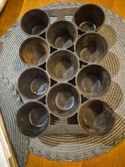 Griswold no.10 cast iron popover pan
