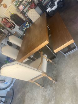 Dinner table set
