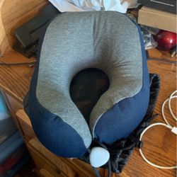 Memory Foam Travel Pillow - Neck Pillow , Ideal For Airplane Travel