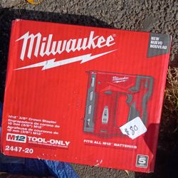 Milwaukee Stapler New 