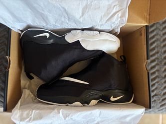 Nike The Glove
