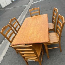 Dining Table. 