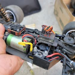 Rc car losi arma tekno