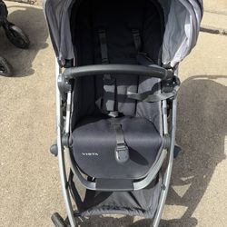 Vista 2019 with piggyback and snack tray