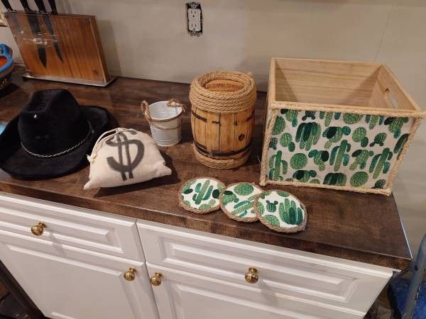 Western Party Theme Props