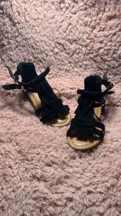 Girls sandals
