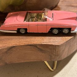 COLLECTIBLE PINK THUNDERBIRD