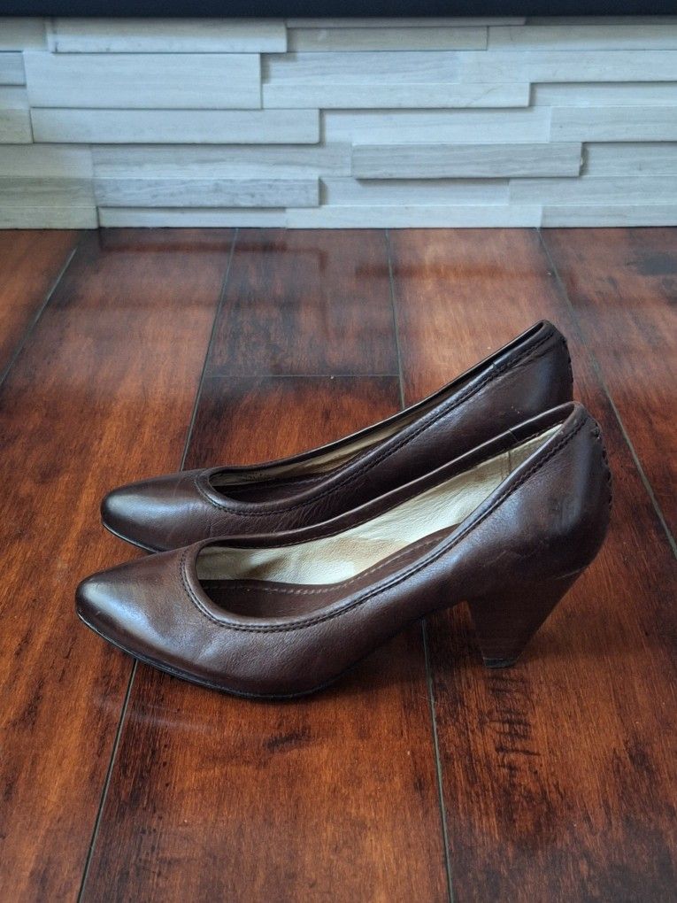 Frye Regina Dark Brown Pumps Size 6.5