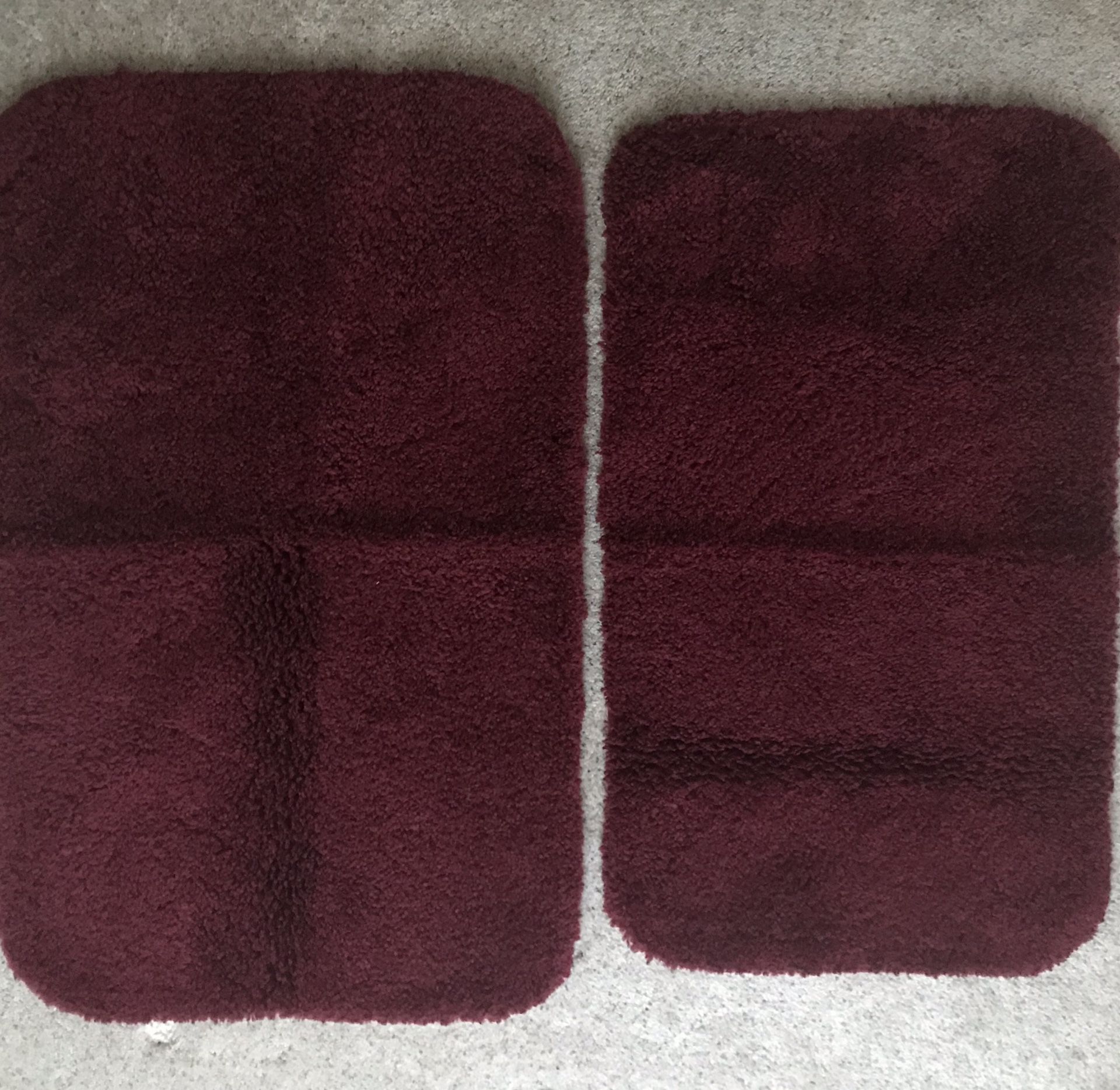 Bathroom floor mats