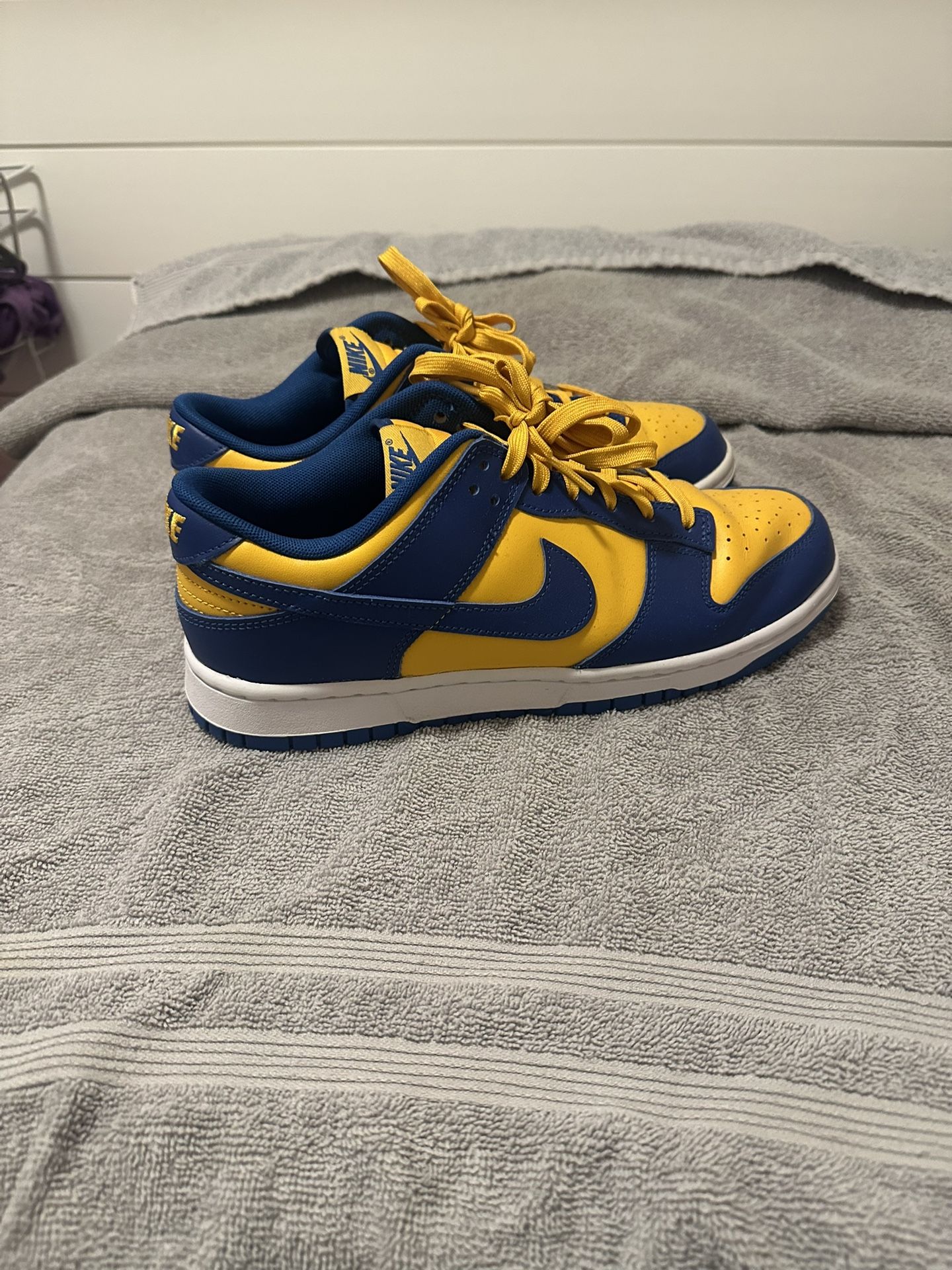 Men’s UCLA Dunks