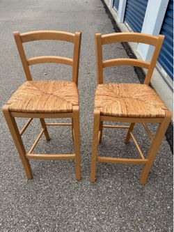 Pair Of Vintage Wood Wooden Side Woven Rattan Ladderback Dining Accent High Chair Seat