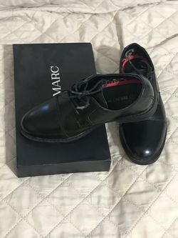 Boys shoes