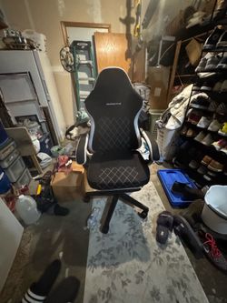 Gaming chair