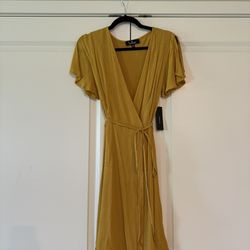 Lulu’s Mustard Yellow Wrap Dress - Medium 