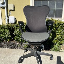 Herman Miller Mirra 1 Office Chair /fully Loaded 