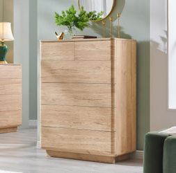 Dresser And Nightstand Set
