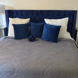 King Size Bed With Night  Stands Nd Skinny Vanity Table 