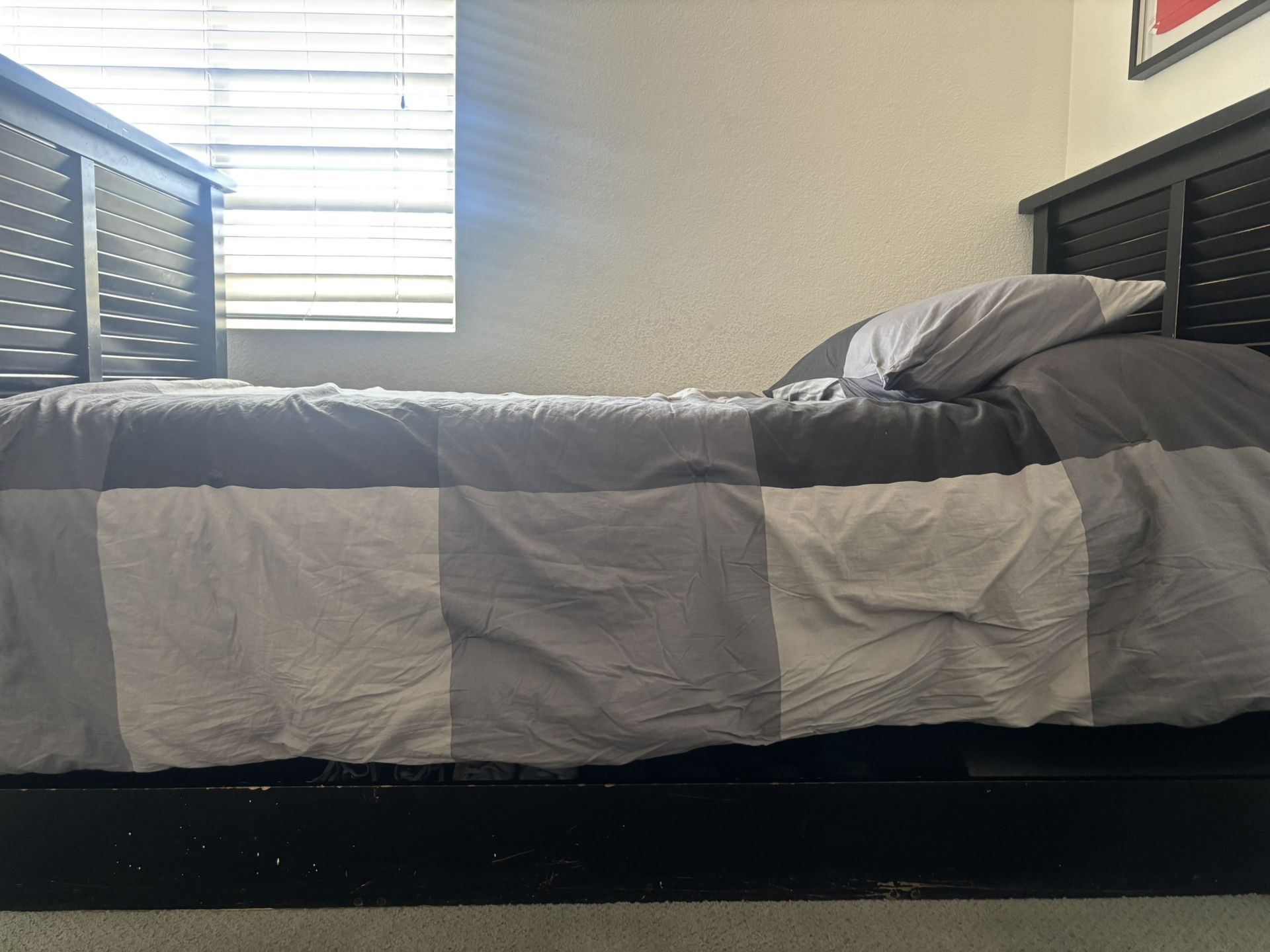 Twin Trundle Bed Frame PICK UP TODAY NEED GONE