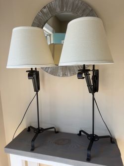 Pair of 2 Antique Side/End Table Lamps