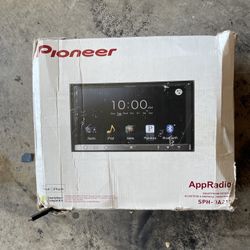 Pioneer 7” Radio SPH-DA210