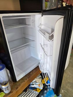 Mini refrigarator