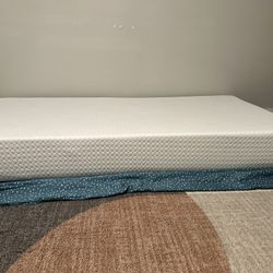 📣 Twin Mattress – 8 Inch – Like New! Only $70🔥